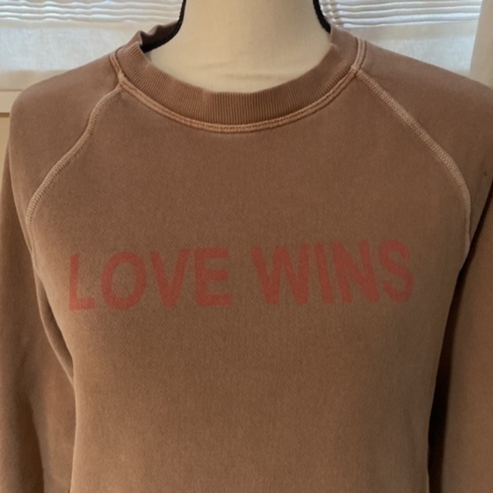 Elizabeth and James XS Love Wins crewneck VGUC - Picture 2 of 7
